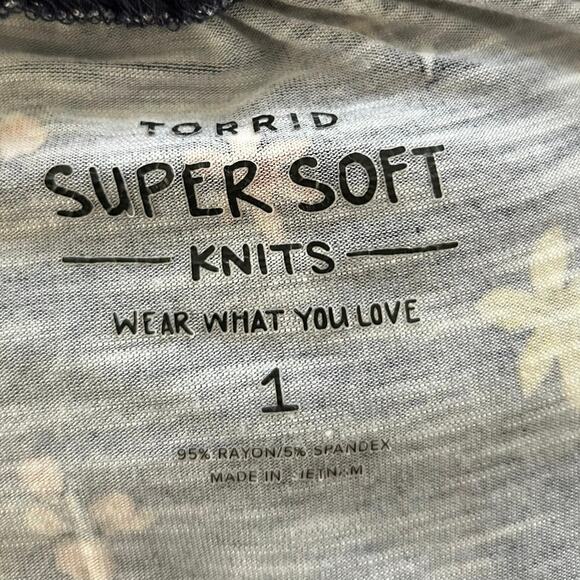 Torrid Super Soft Knits Babydoll Tank Top Sleeveless Women Floral Blue Size 1X - Picture 4 of 7